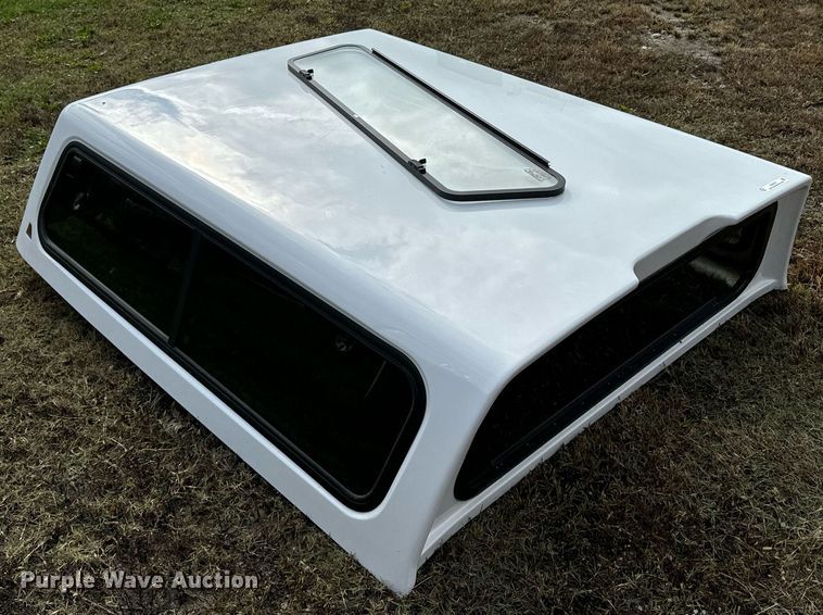 image for item DU9570 Leer pickup truck topper