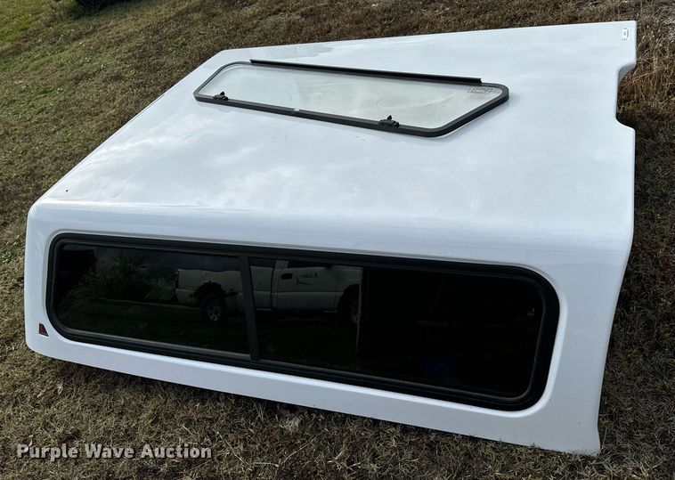 image for item DU9570 Leer pickup truck topper