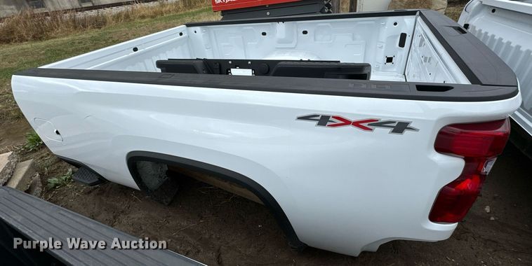 image for item DU9581 Chevrolet Silverado pickup truck bed