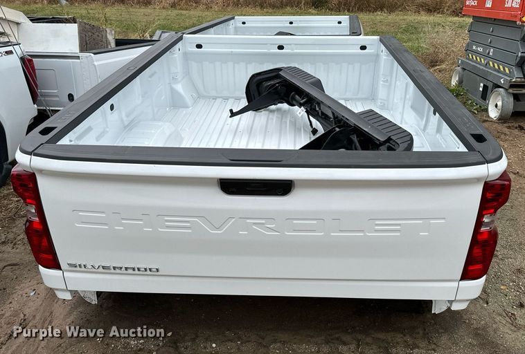 image for item DU9582 Chevrolet Silverado pickup truck bed