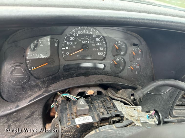 image for item DU9584 2005 Chevrolet Silverado 1500 pickup truck