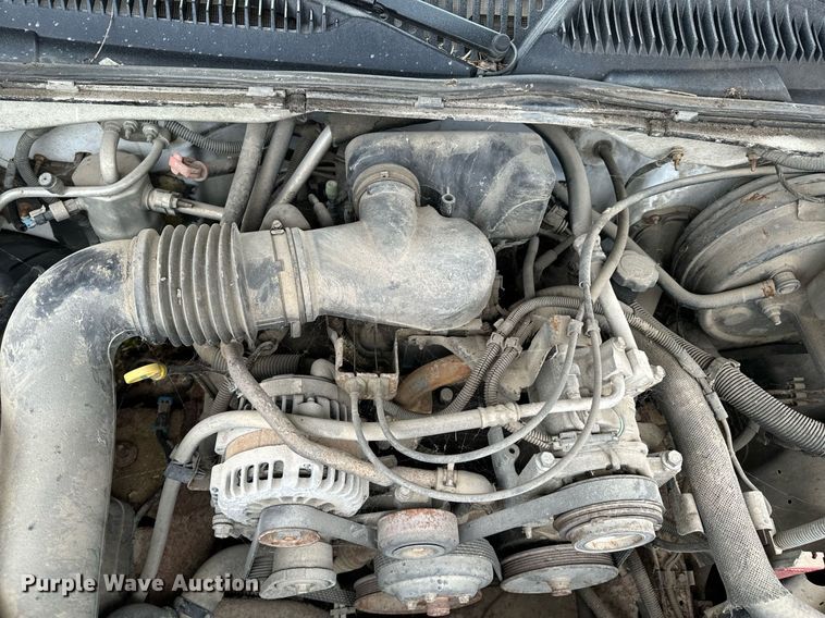 image for item DU9584 2005 Chevrolet Silverado 1500 pickup truck