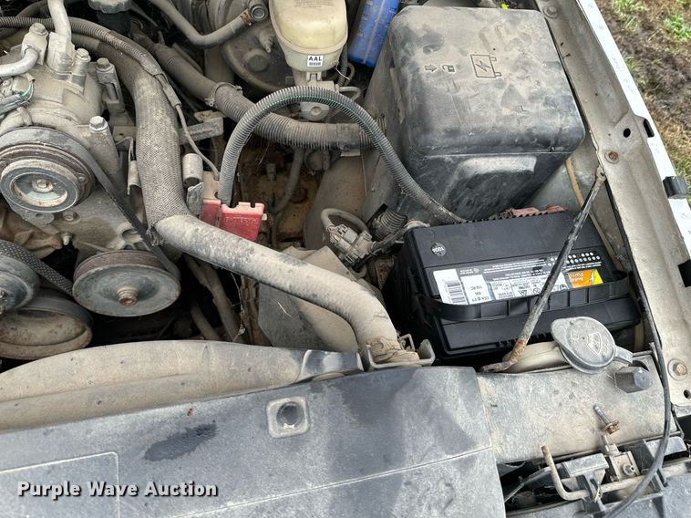 image for item DU9584 2005 Chevrolet Silverado 1500 pickup truck