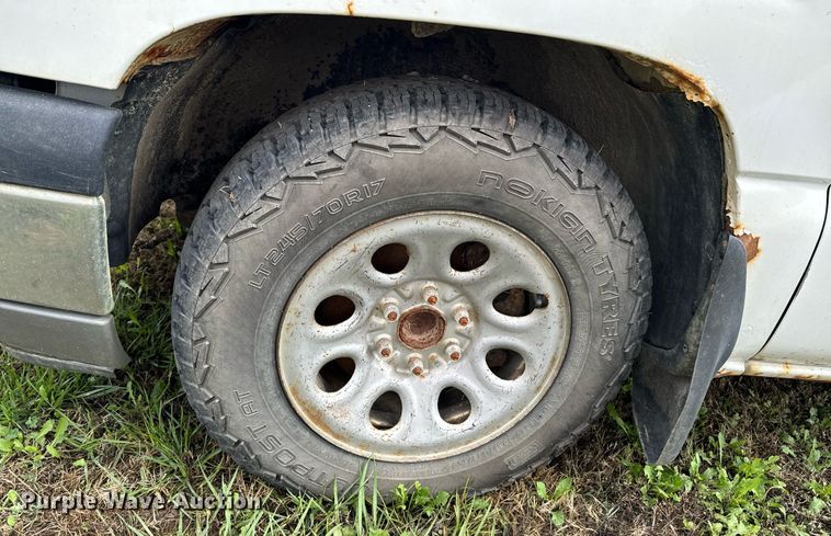 image for item DU9584 2005 Chevrolet Silverado 1500 pickup truck