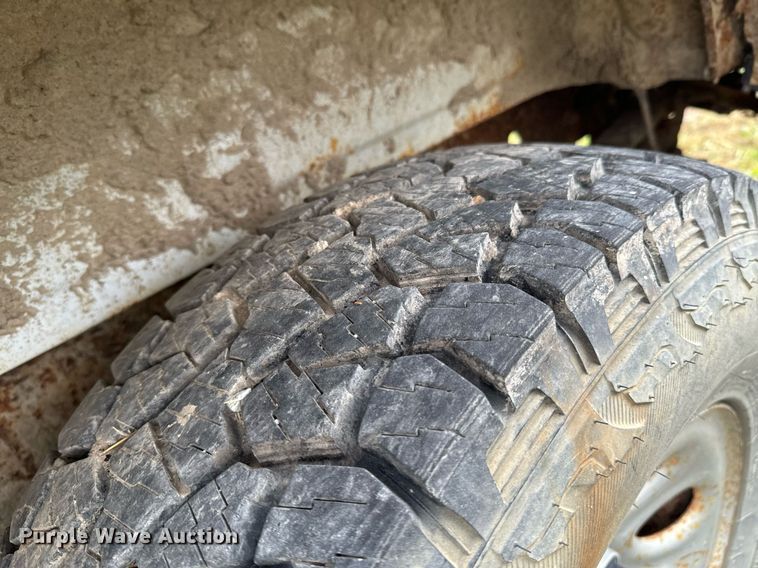 image for item DU9584 2005 Chevrolet Silverado 1500 pickup truck