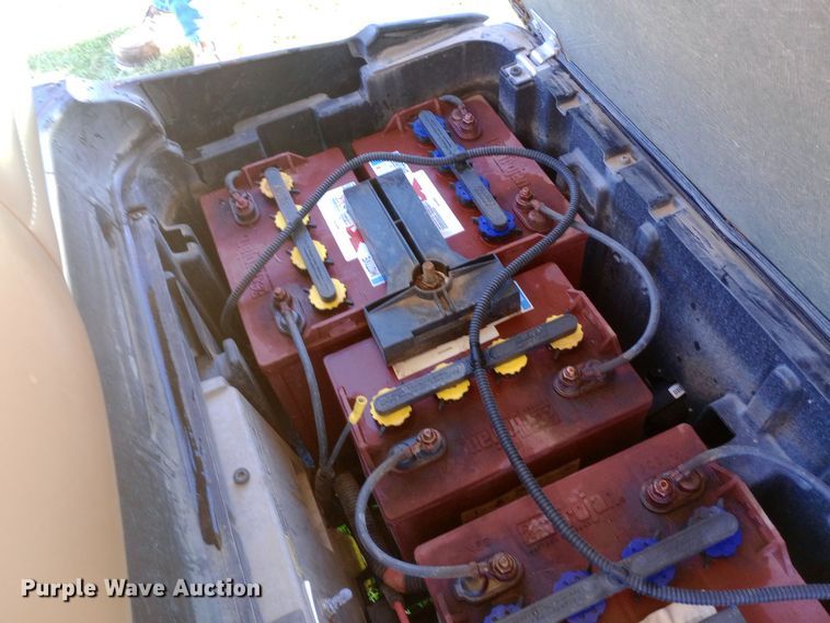 image for item DW0842 2016 Club Car Precedent I2 HF golf cart