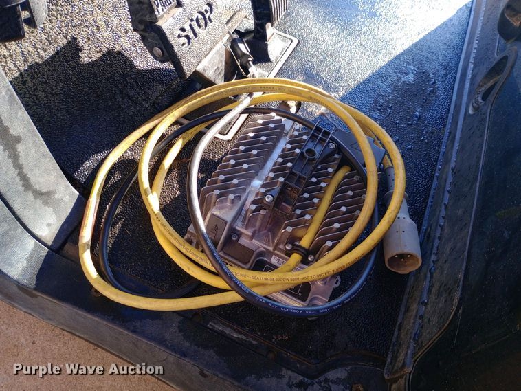 image for item DW0842 2016 Club Car Precedent I2 HF golf cart