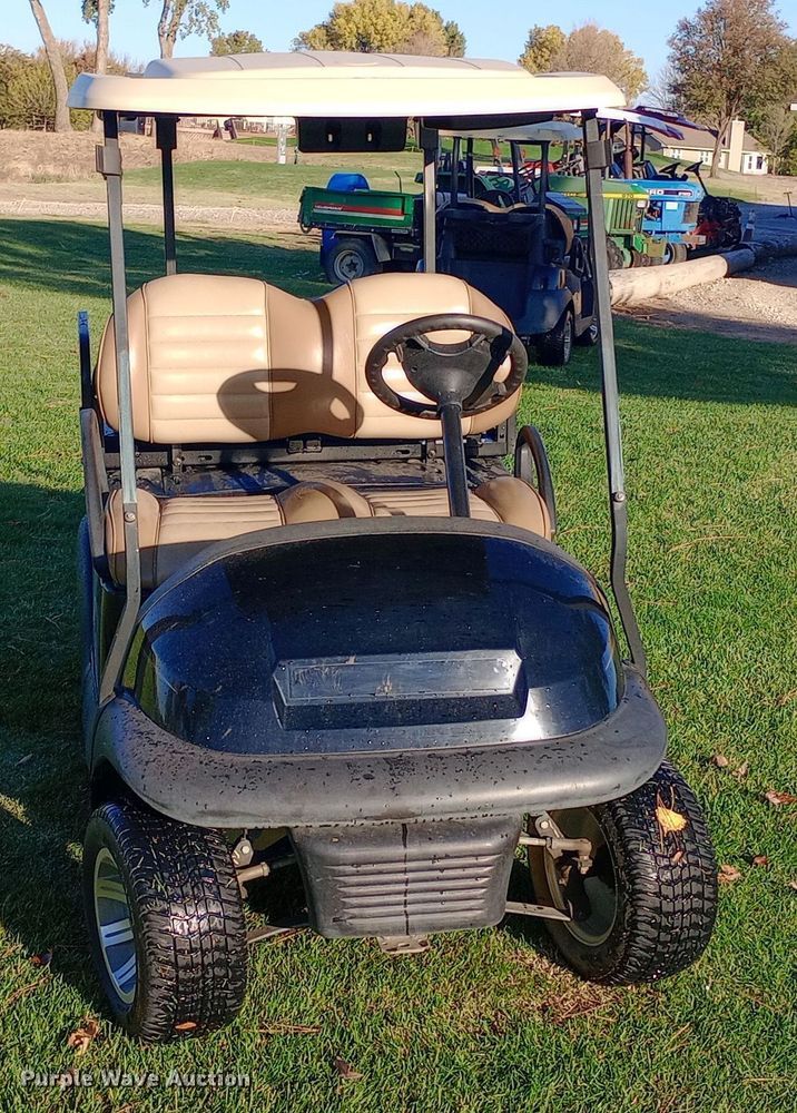 image for item DW0843 2017 Club Car Precedent I2 HF golf cart