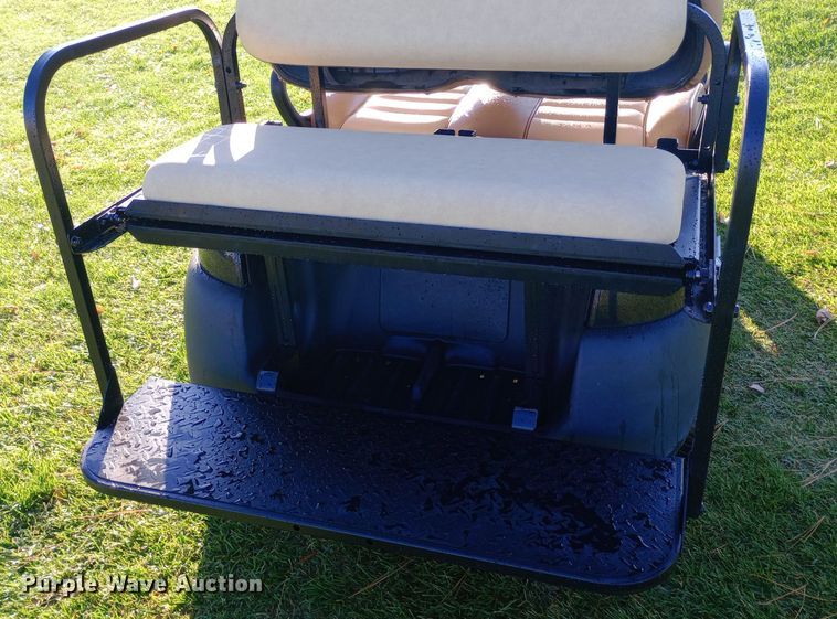 image for item DW0843 2017 Club Car Precedent I2 HF golf cart