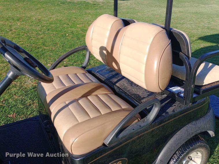 image for item DW0843 2017 Club Car Precedent I2 HF golf cart