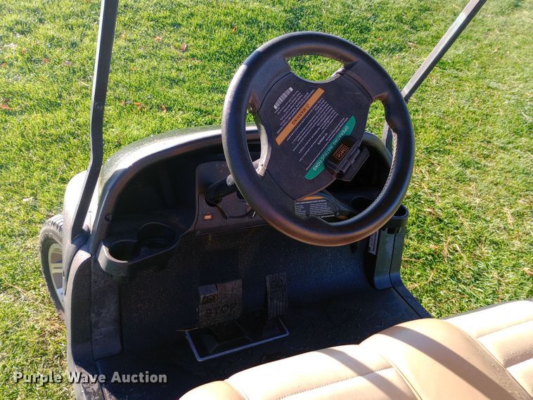 image for item DW0843 2017 Club Car Precedent I2 HF golf cart