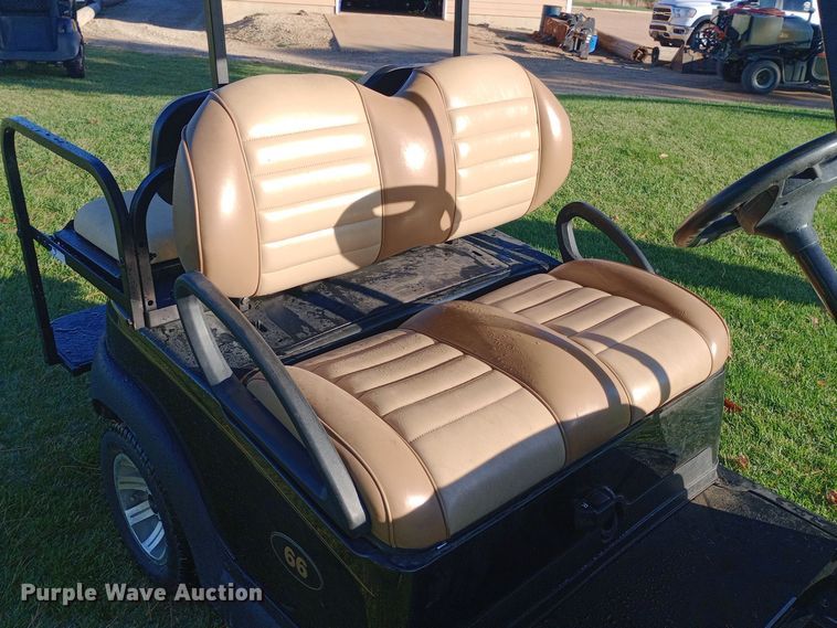 image for item DW0843 2017 Club Car Precedent I2 HF golf cart