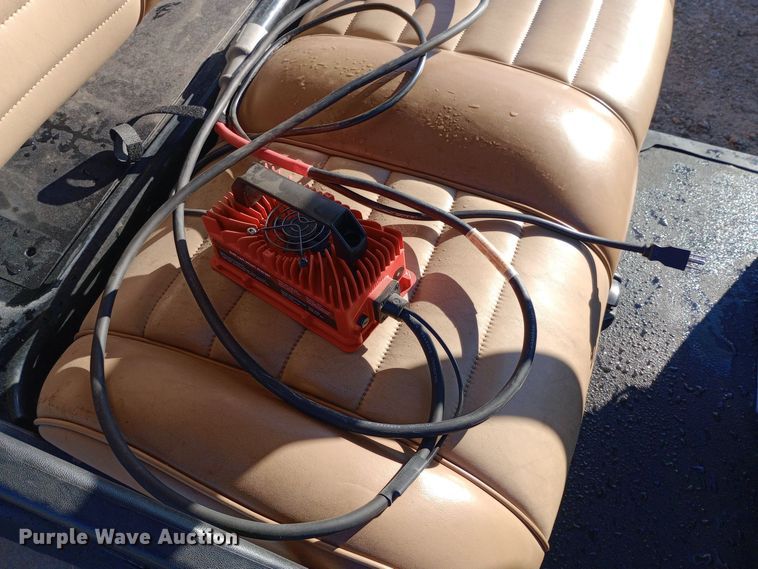 image for item DW0843 2017 Club Car Precedent I2 HF golf cart