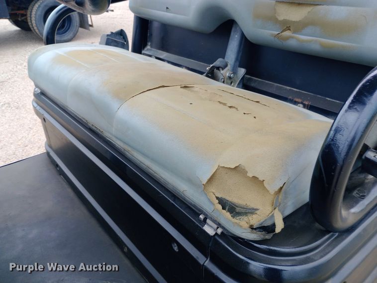 image for item DW0851 2007 Club Car XRT1550 utility vehicle