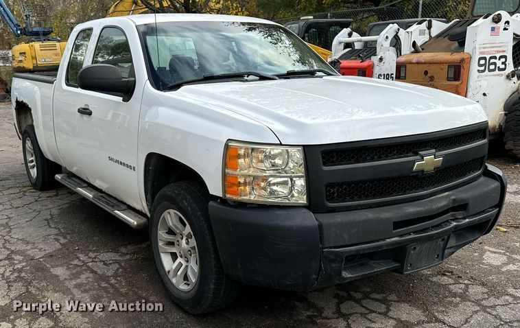 image for item DW2397 2009 Chevrolet Silverado 1500 Ext. Cab pickup truck