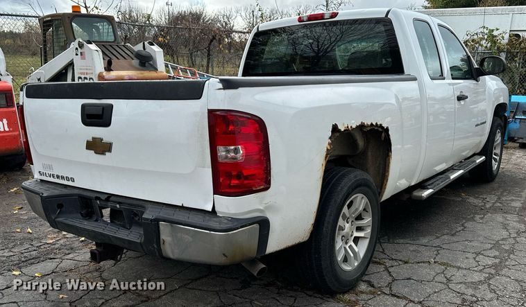 image for item DW2397 2009 Chevrolet Silverado 1500 Ext. Cab pickup truck