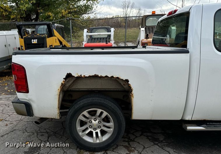 image for item DW2397 2009 Chevrolet Silverado 1500 Ext. Cab pickup truck