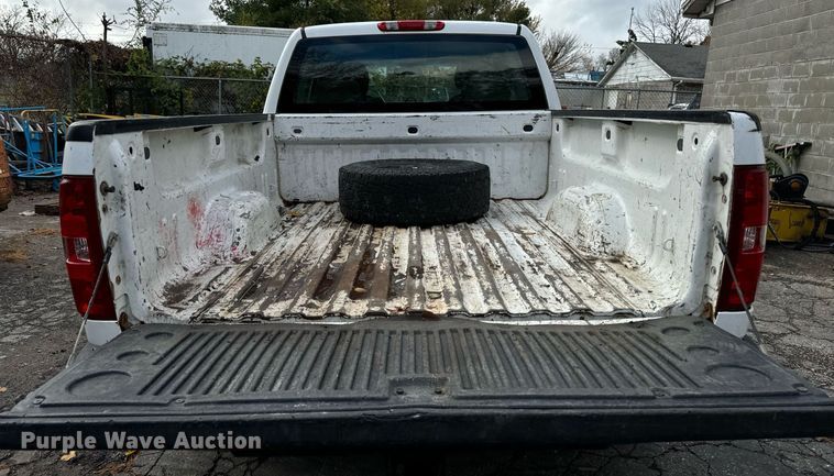 image for item DW2397 2009 Chevrolet Silverado 1500 Ext. Cab pickup truck