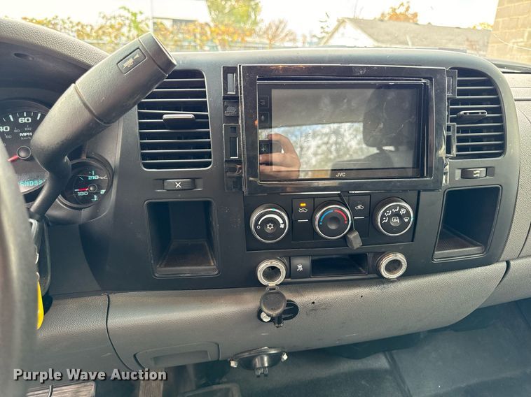 image for item DW2397 2009 Chevrolet Silverado 1500 Ext. Cab pickup truck