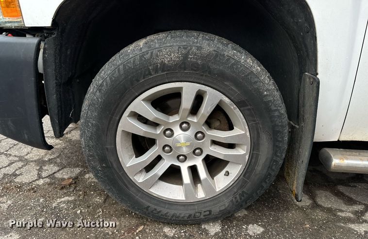 image for item DW2397 2009 Chevrolet Silverado 1500 Ext. Cab pickup truck