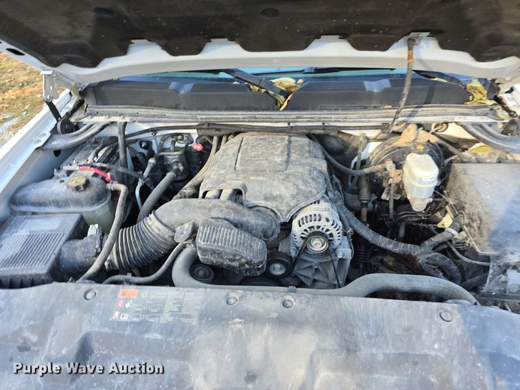 image for item DW3863 2013 Chevrolet Silverado 1500 pickup truck