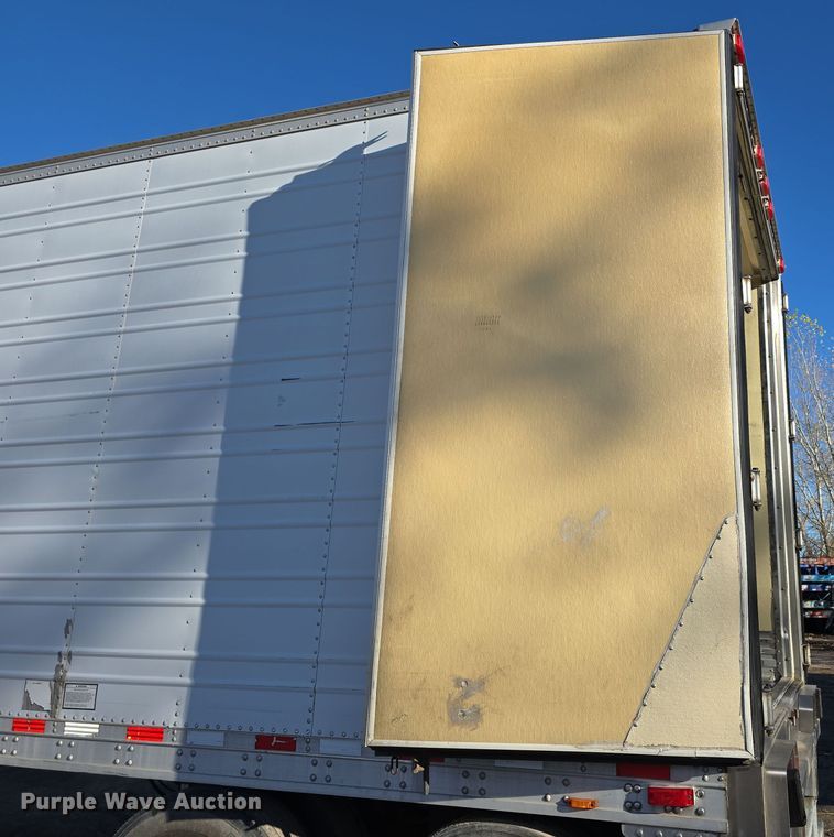 image for item DW3965 2009 Great Dane SUP-1114-11053 refrigerated van trailer