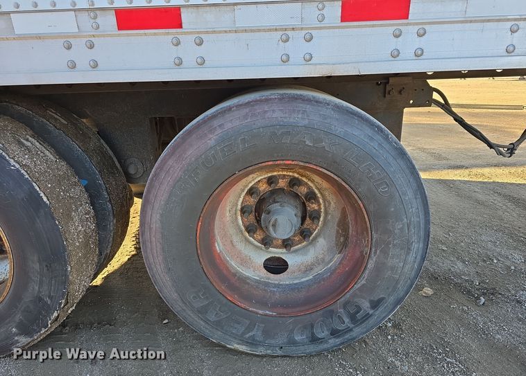 image for item DW3965 2009 Great Dane SUP-1114-11053 refrigerated van trailer