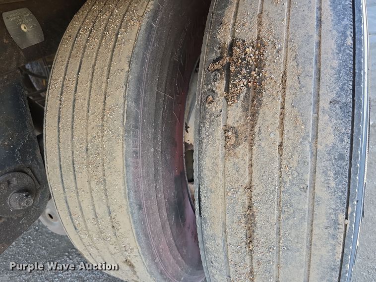 image for item DW3965 2009 Great Dane SUP-1114-11053 refrigerated van trailer