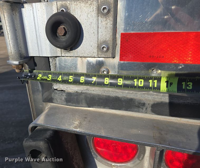 image for item DW3965 2009 Great Dane SUP-1114-11053 refrigerated van trailer