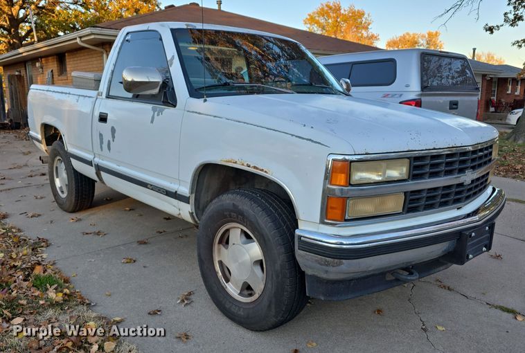 image for item DW3974 1993 Chevrolet K1500 pickup truck