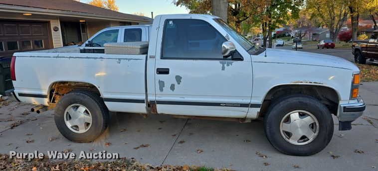 image for item DW3974 1993 Chevrolet K1500 pickup truck