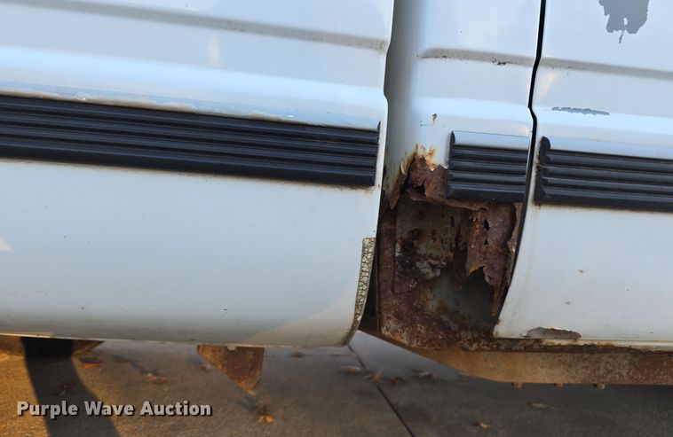 image for item DW3974 1993 Chevrolet K1500 pickup truck