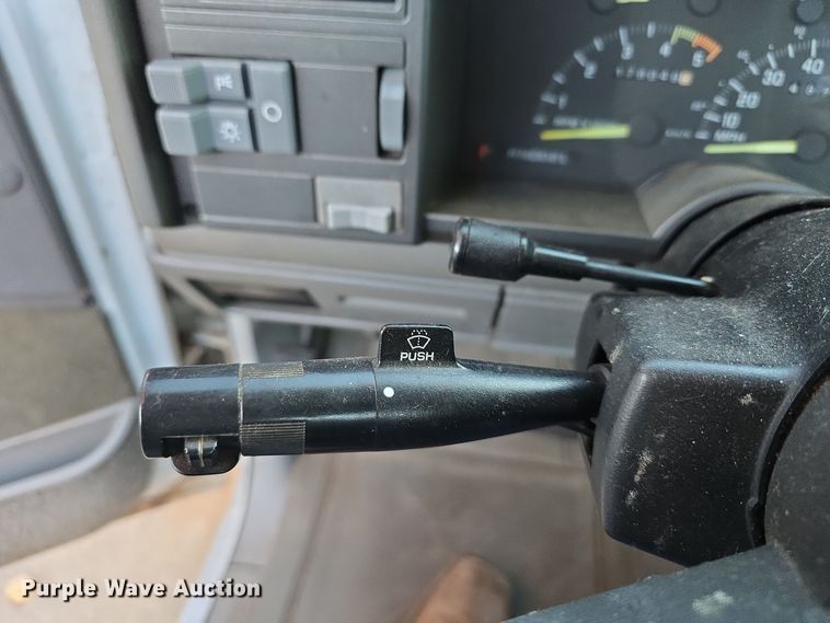 image for item DW3974 1993 Chevrolet K1500 pickup truck