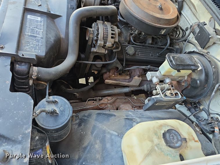 image for item DW3974 1993 Chevrolet K1500 pickup truck