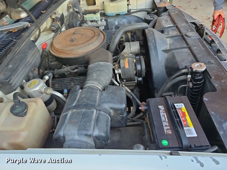 image for item DW3974 1993 Chevrolet K1500 pickup truck