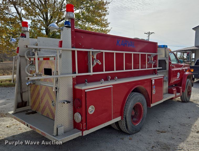 image for item EE8691 1985 GMC  7000 pumper fire truck