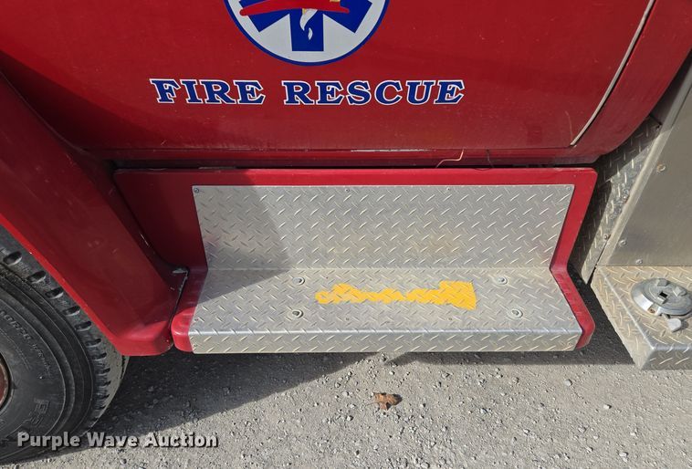 image for item EE8691 1985 GMC  7000 pumper fire truck