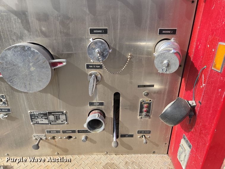 image for item EE8691 1985 GMC  7000 pumper fire truck