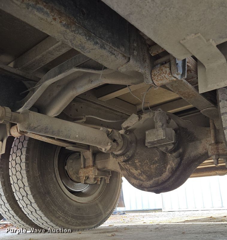 image for item EE8691 1985 GMC  7000 pumper fire truck