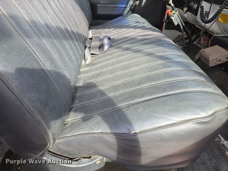 image for item EE8691 1985 GMC  7000 pumper fire truck