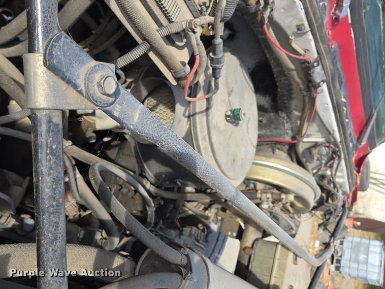 image for item EE8691 1985 GMC  7000 pumper fire truck