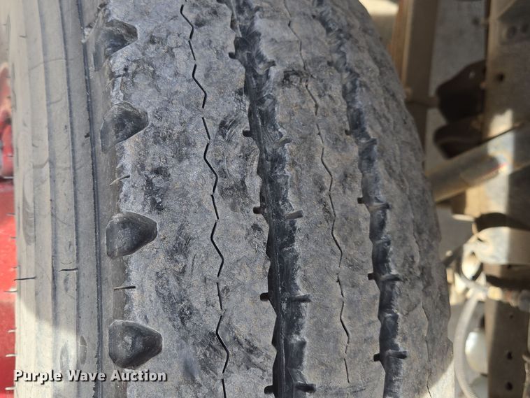 image for item EE8691 1985 GMC  7000 pumper fire truck