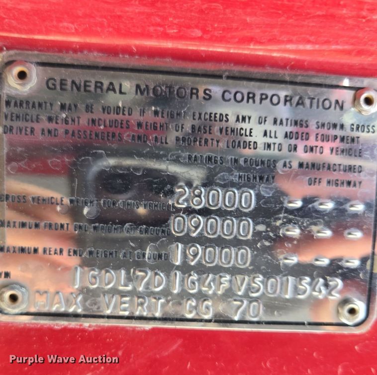 image for item EE8691 1985 GMC  7000 pumper fire truck