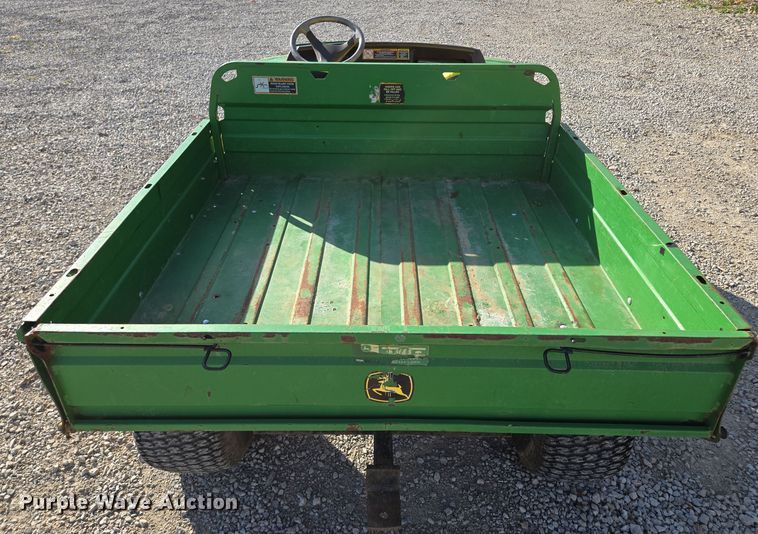 image for item EE8693 2004 John Deere  HPX Gator  utility vehicle