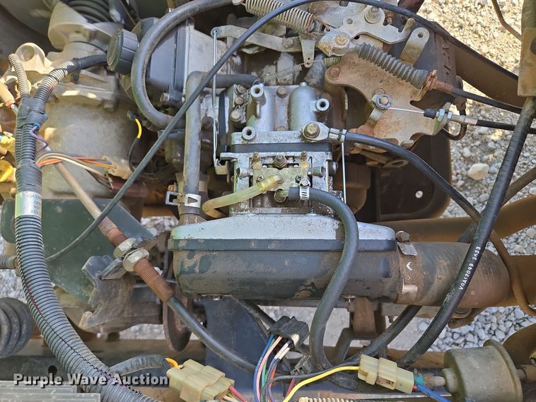 image for item EE8693 2004 John Deere  HPX Gator  utility vehicle