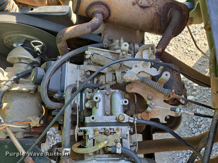 image for item EE8693 2004 John Deere  HPX Gator  utility vehicle