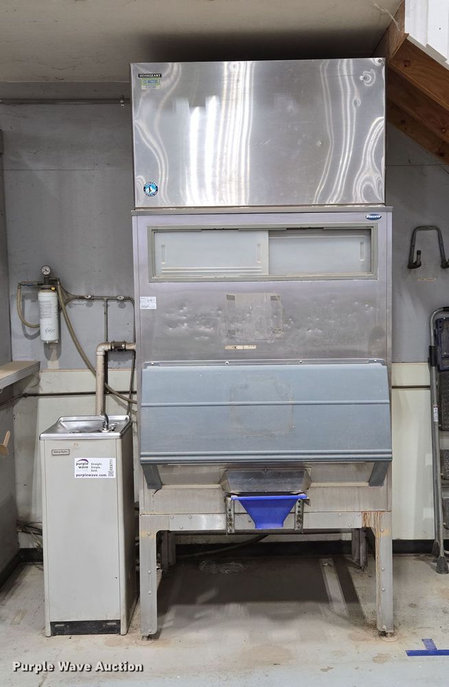 image for item EE8710 Hoshizaki ice maker 