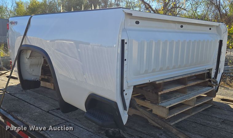 image for item EE8722 Pickup truck bed 