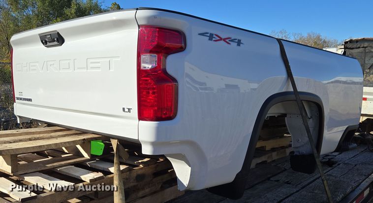 image for item EE8722 Pickup truck bed 