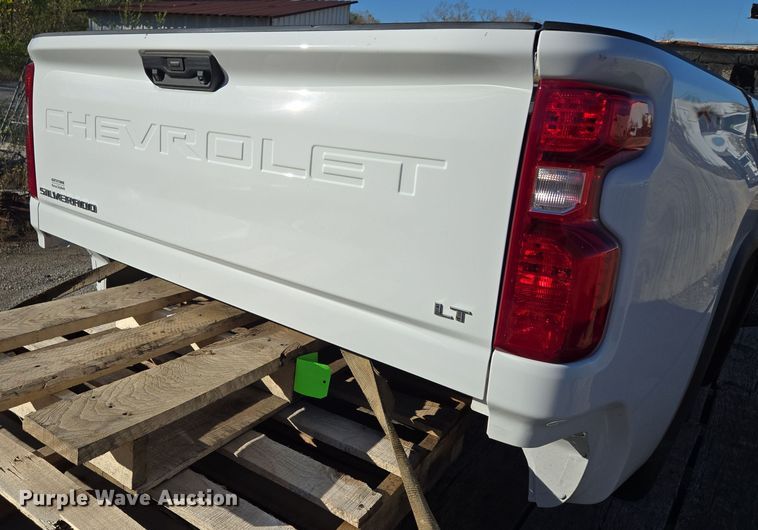 image for item EE8722 Pickup truck bed 